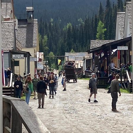 St. George Hotel Barkerville Экстерьер фото
