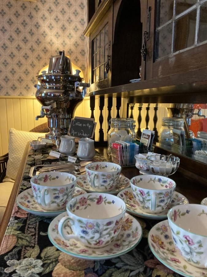 St. George Hotel Barkerville Экстерьер фото