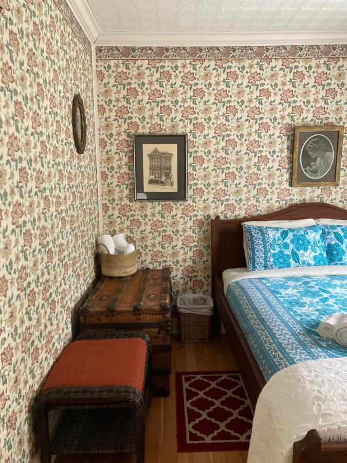 St. George Hotel Barkerville Экстерьер фото