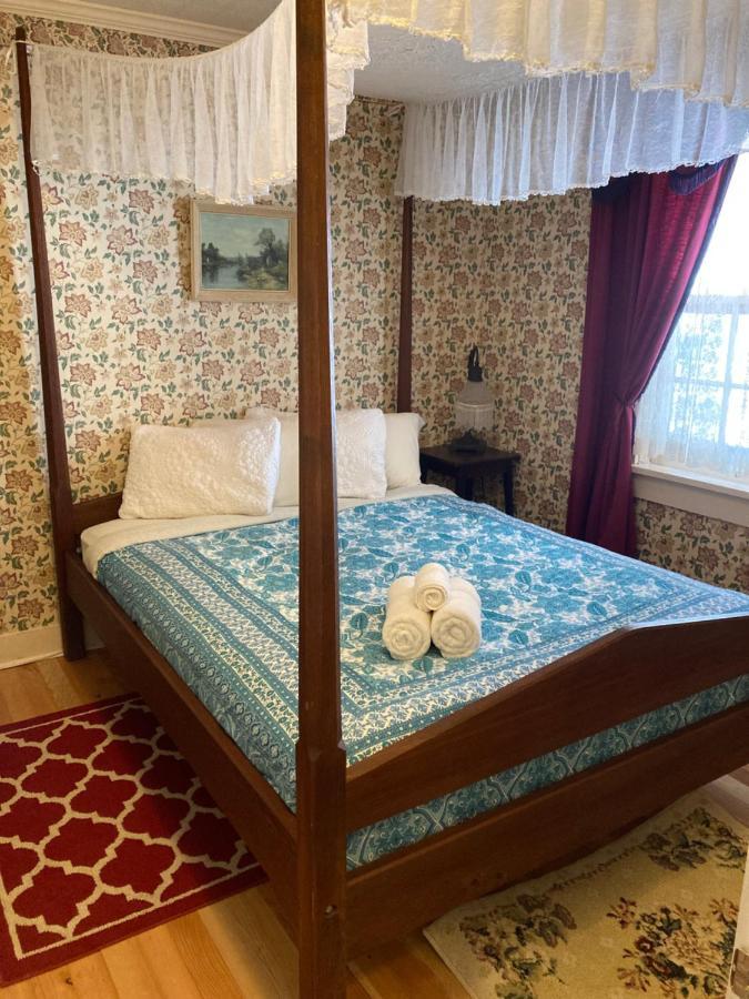 St. George Hotel Barkerville Экстерьер фото