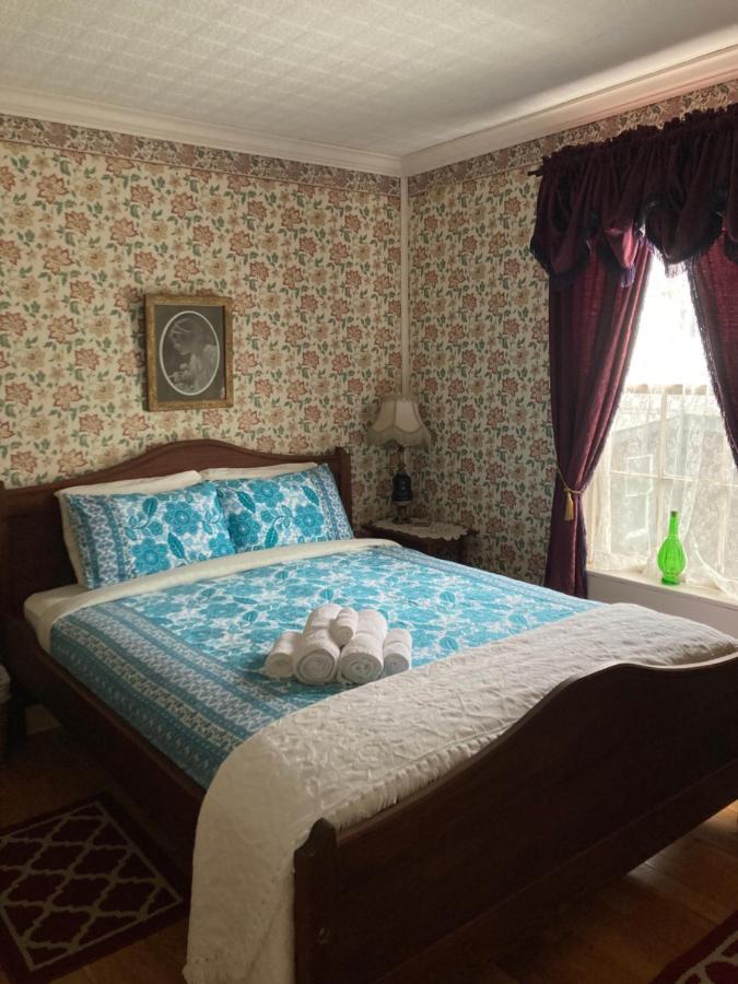 St. George Hotel Barkerville Экстерьер фото